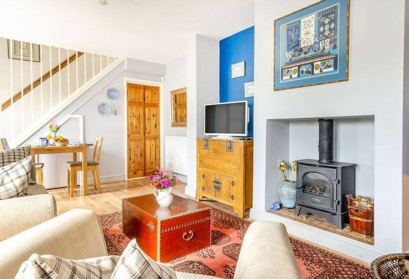 Cabbage Hall Cottage