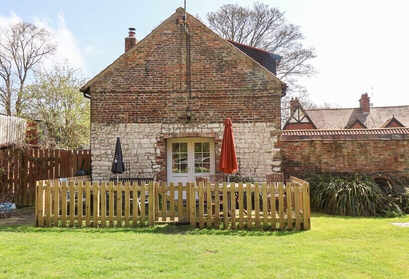 Cupid's Cottage