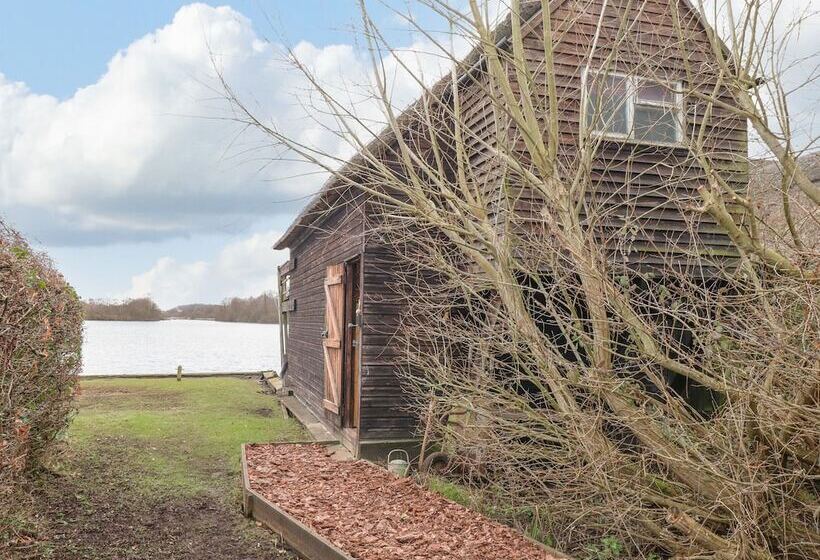 Cygnus Boathouse