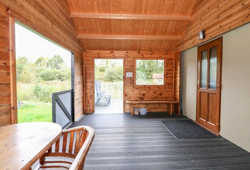 Dragonfly Lodge