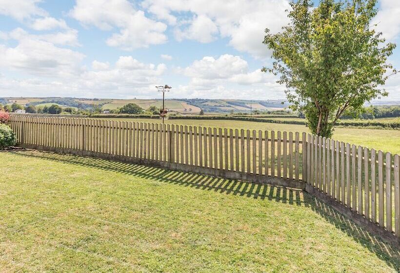 Elworthy View