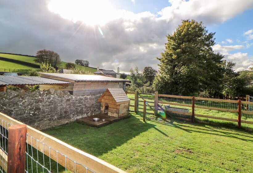 Higher Whiddon Farm Whiddon Well