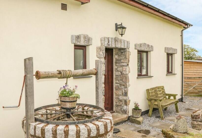 Higher Whiddon Farm Whiddon Well