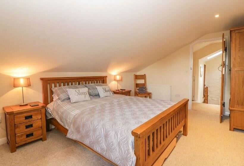 Higher Whiddon Farm Whiddon Well