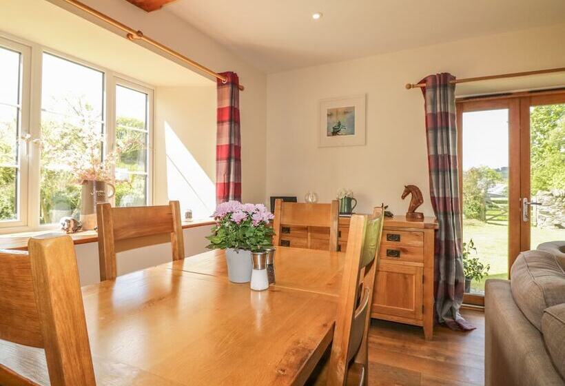 Higher Whiddon Farm Whiddon Well