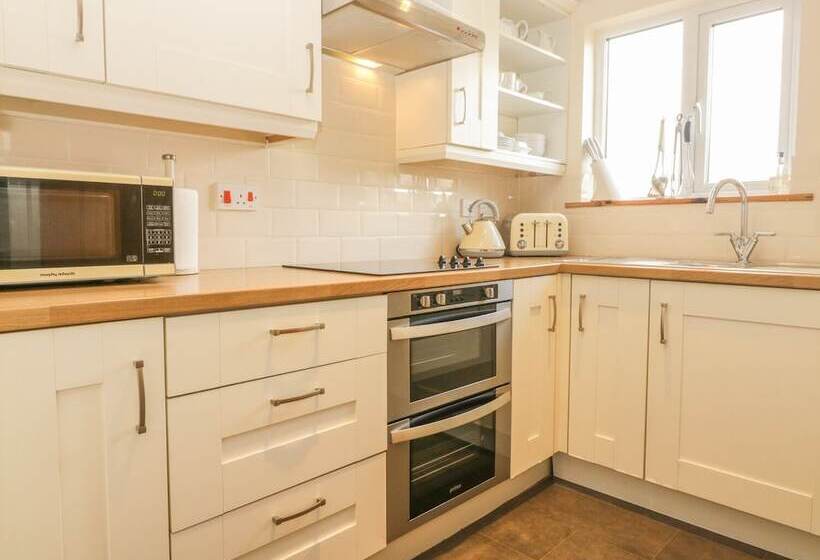 Higher Whiddon Farm Whiddon Well