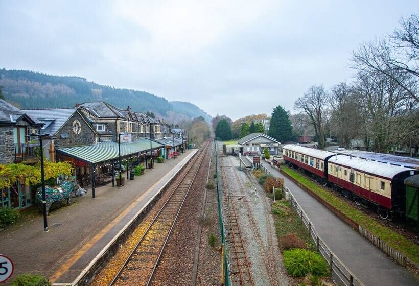 No 1 Railway Cottages