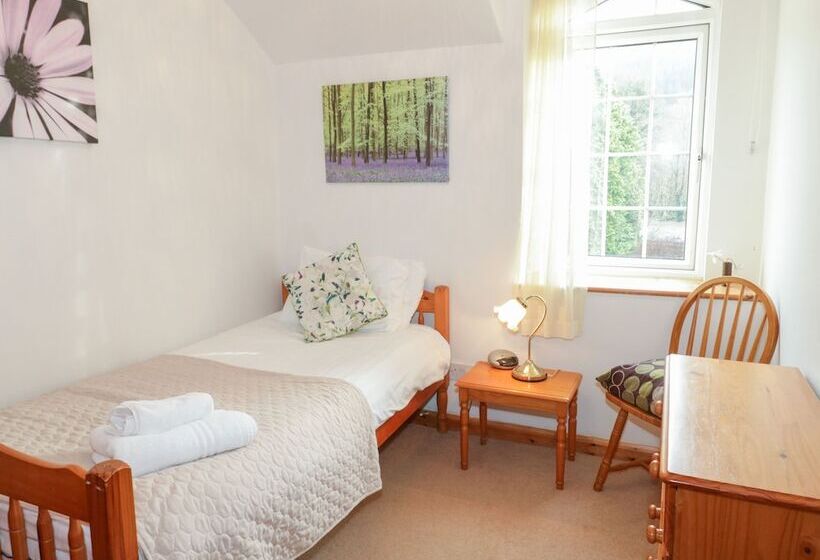 No 1 Railway Cottages