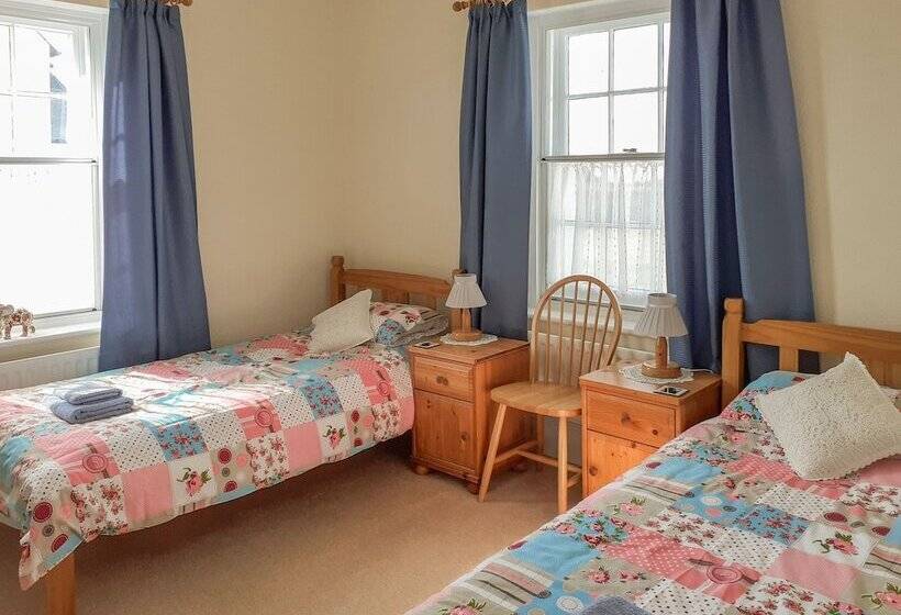 Old Higher Lighthouse Stopes Cottage