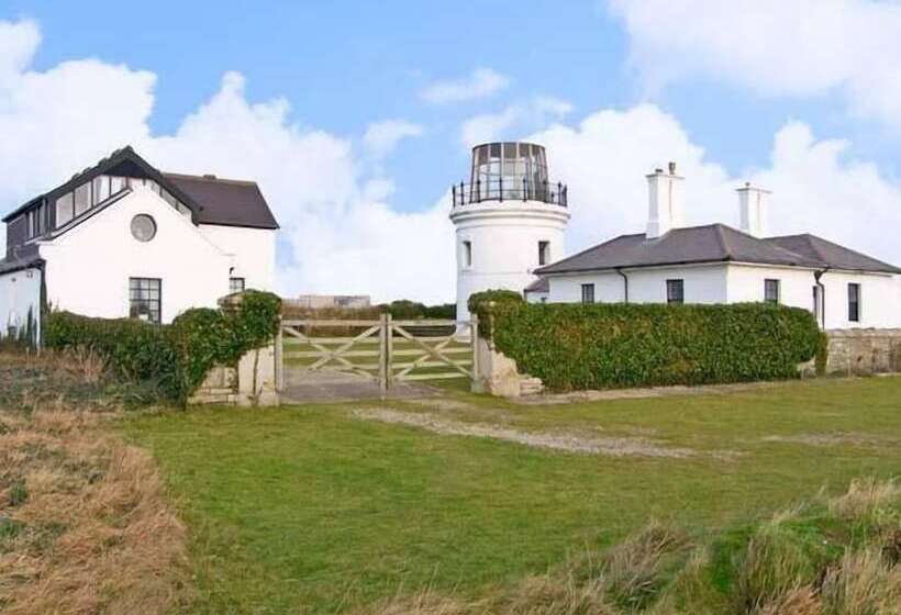 Old Higher Lighthouse Stopes Cottage