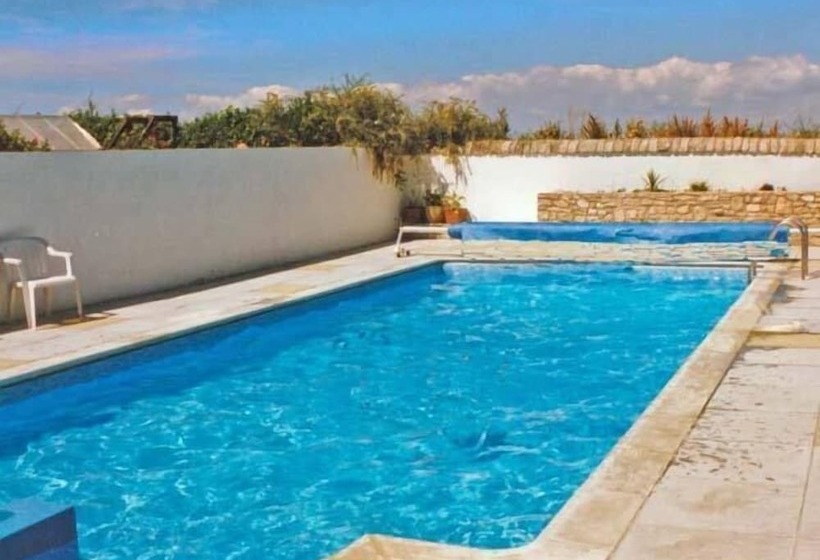 Old Higher Lighthouse Stopes Cottage