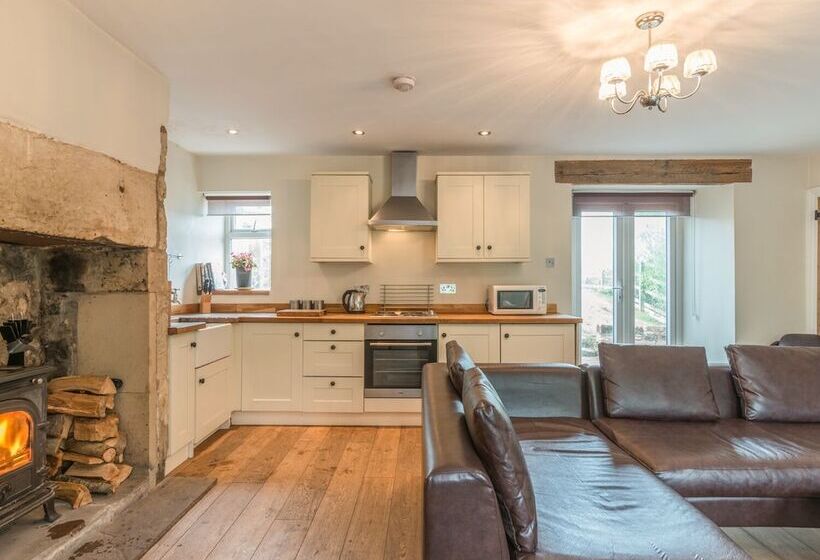 Ryehill Farm Cottage