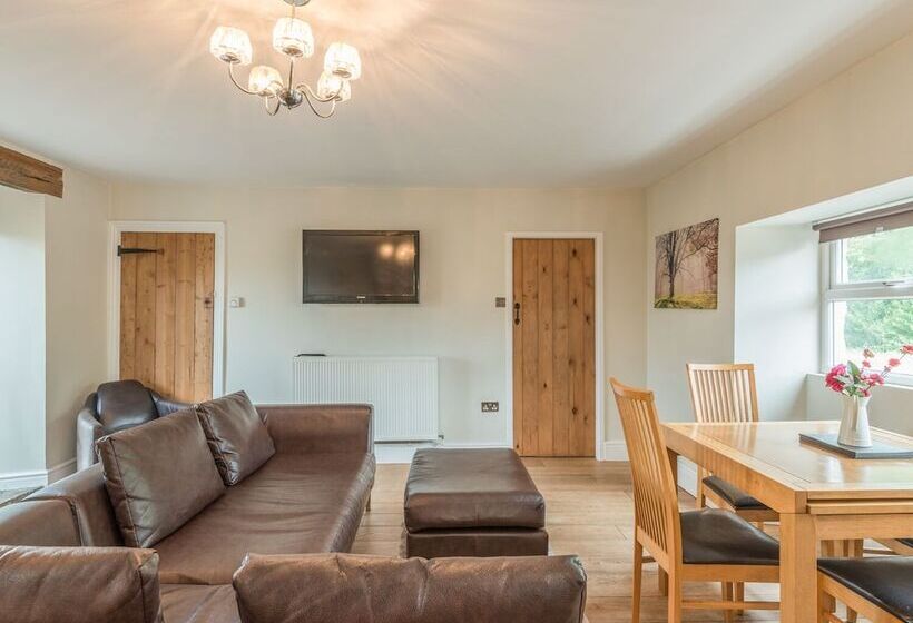 Ryehill Farm Cottage