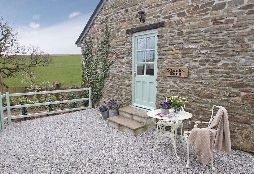 Stocks Barn
