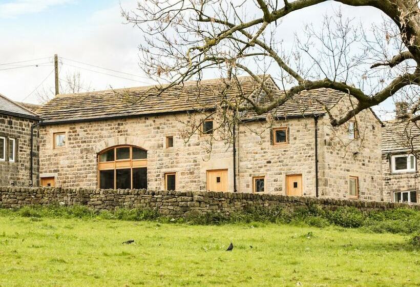 Stoneycroft Barn