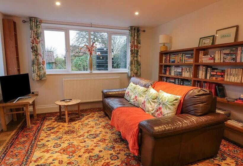 Sunnyside Garden Cottage