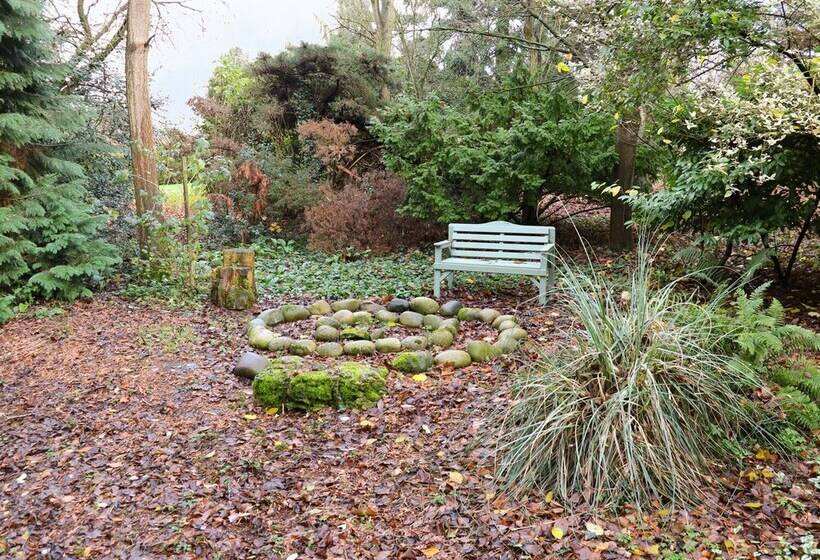 The Annex At 60 Rectory Lane