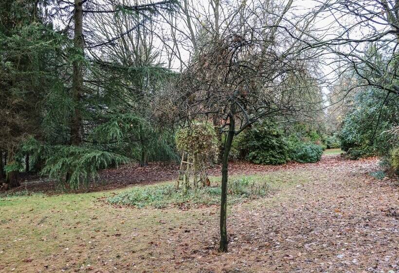 The Annex At 60 Rectory Lane