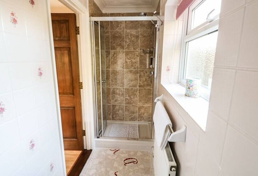 The Annex At 60 Rectory Lane