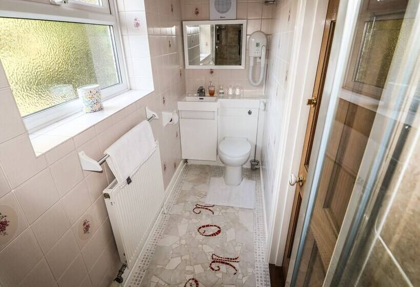 The Annex At 60 Rectory Lane