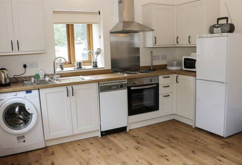 The Barn At Pillocks Green