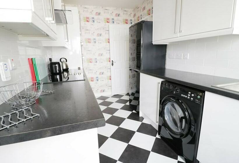 The Cottage At Wylan Hall