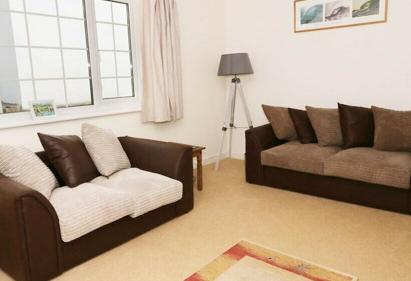 The Cottage At Wylan Hall