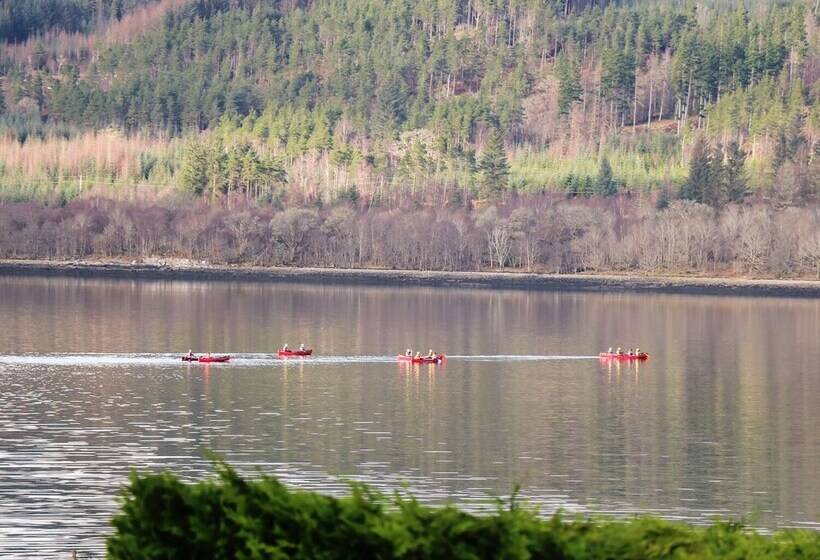 The Four Oaks Chalet