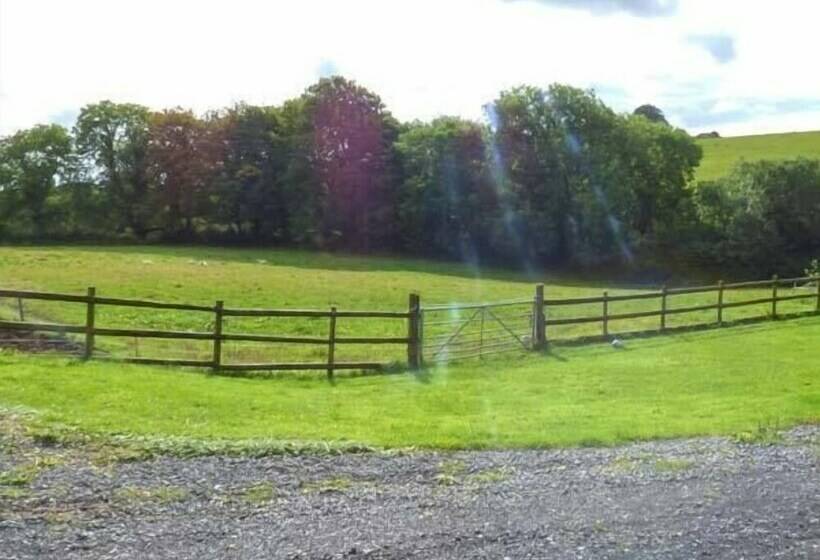 The Hideaway At The Barn