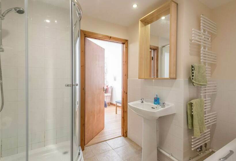 The Schoolhouse Bakehouse