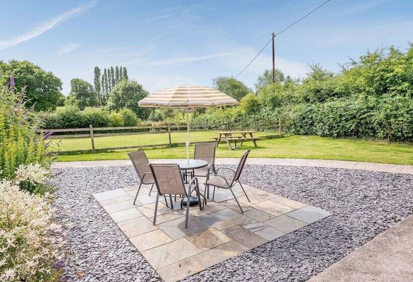 The Stable @ Rose Cottage