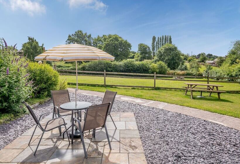 The Stable @ Rose Cottage