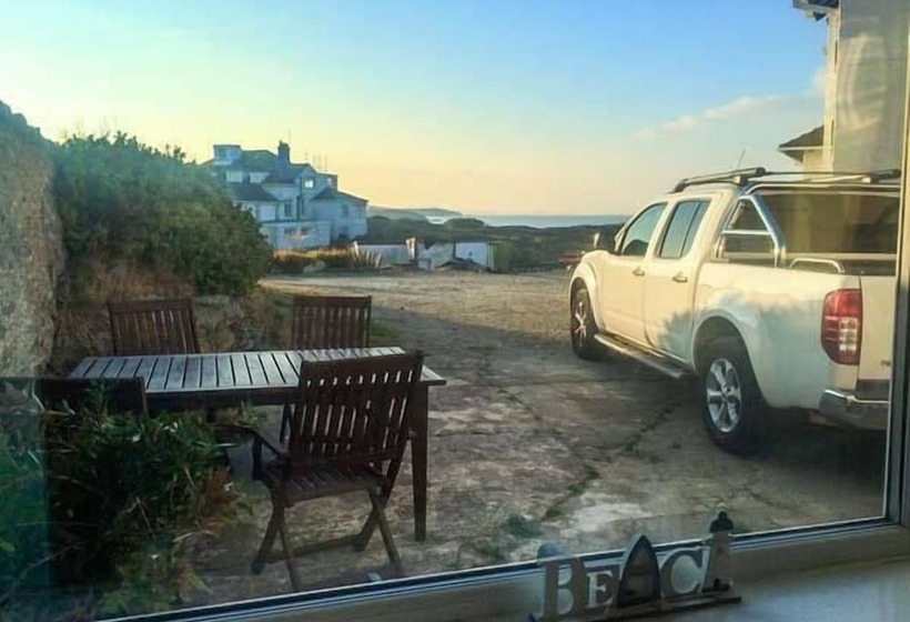 Ty R Enfys Bach Upper