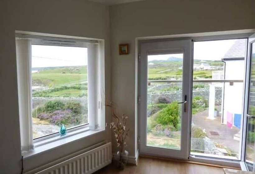 Ty R Enfys Bach Upper