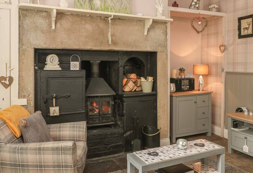 West Wing Cottage