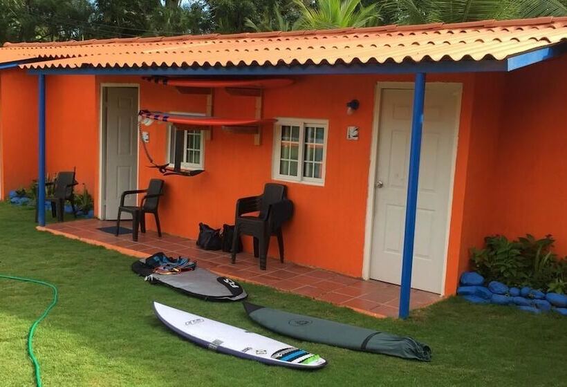 ユースホステル Riomar Surf Camp