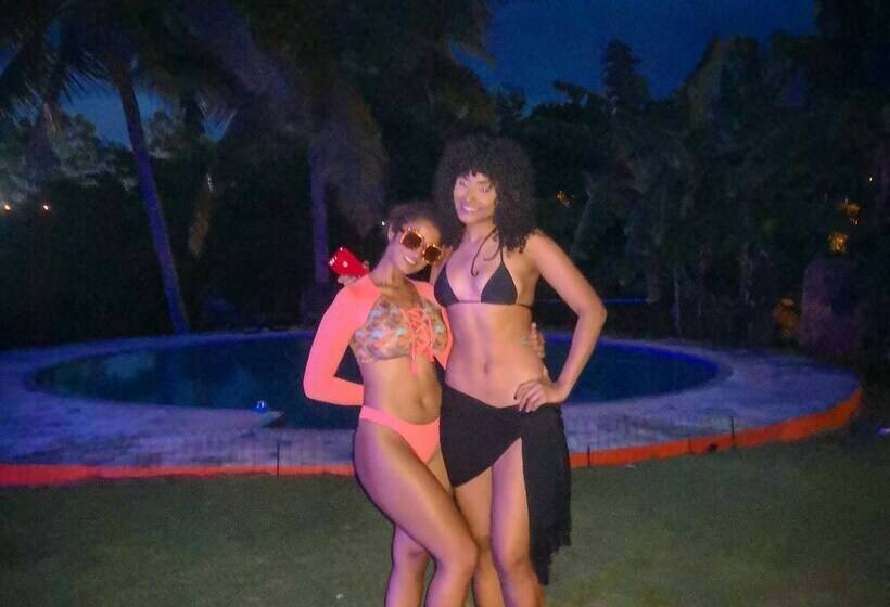 ユースホステル Riomar Surf Camp