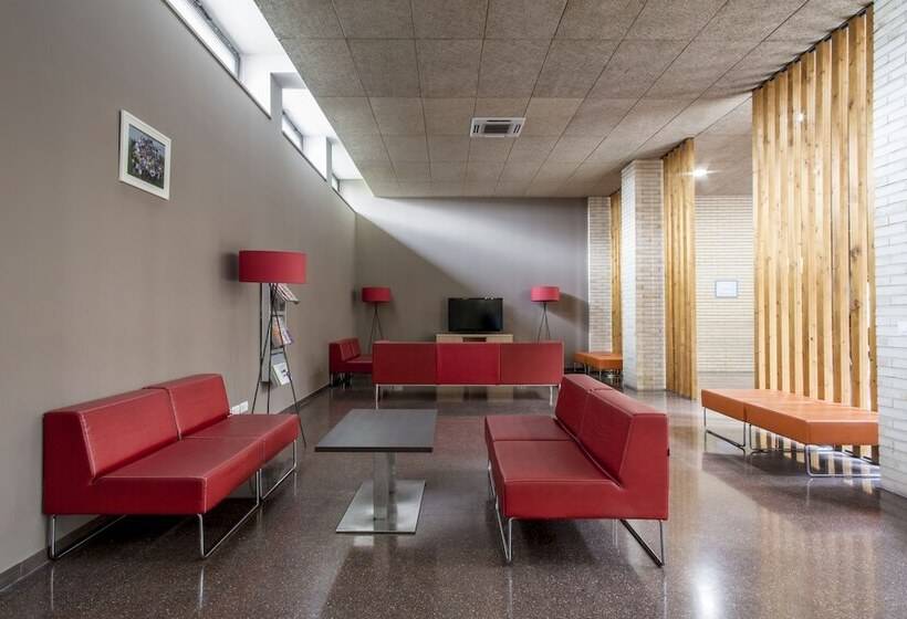 فندق صغير R.u Colegio De Cuenca   Centro Adscrito A La Reaj