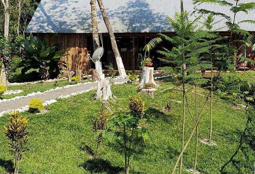 Aruma Eco Hostal   Hostel