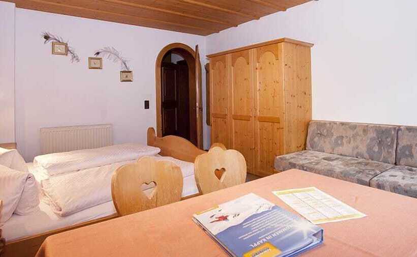 Bed and Breakfast Garni Petter