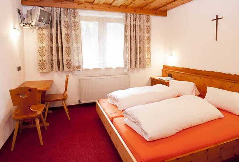 Bed and Breakfast Garni Petter