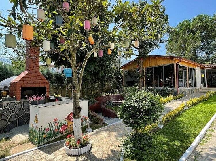 تختخواب و صبحانه Kartepe Kosku