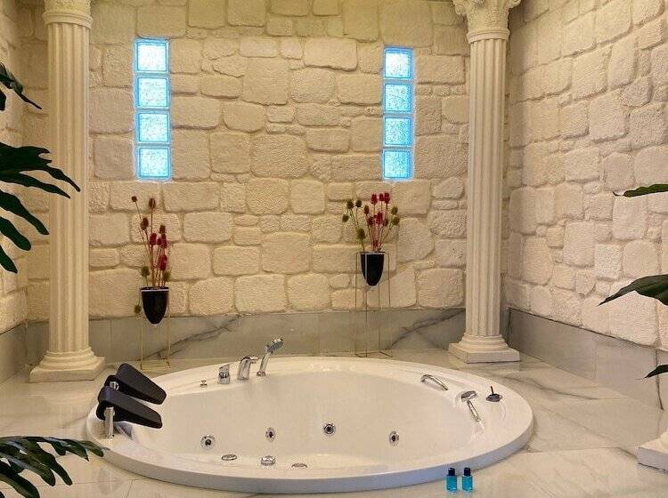 تختخواب و صبحانه Kartepe Kosku