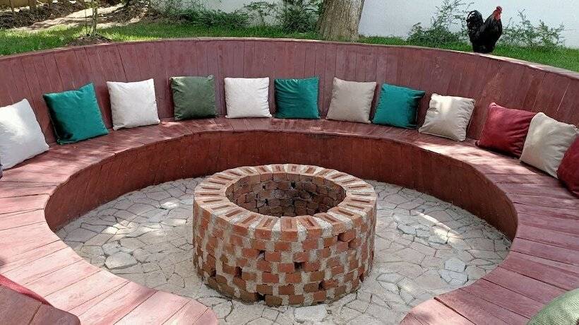 تختخواب و صبحانه Kartepe Kosku