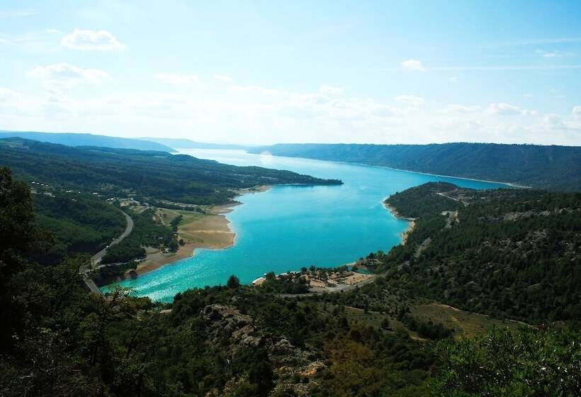 مبيت وإفطار La Farigoule