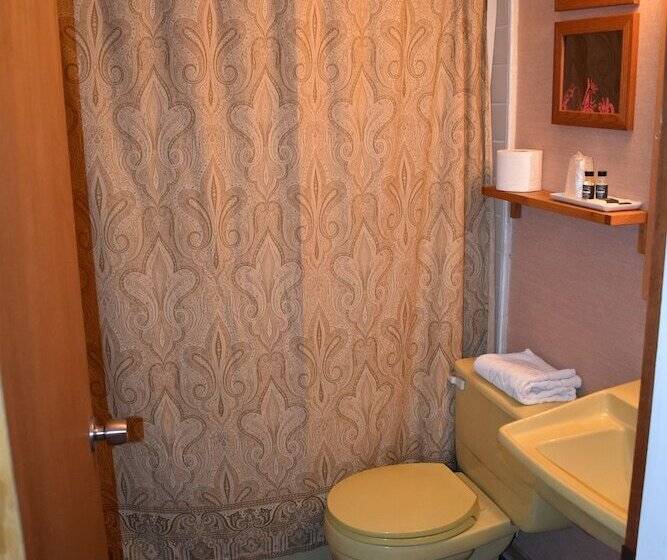 مبيت وإفطار The Barron Brook Inn