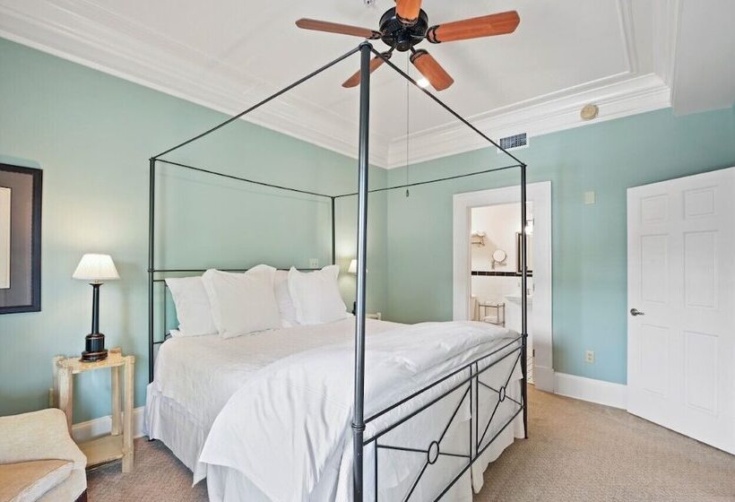 مبيت وإفطار The James Madison Inn