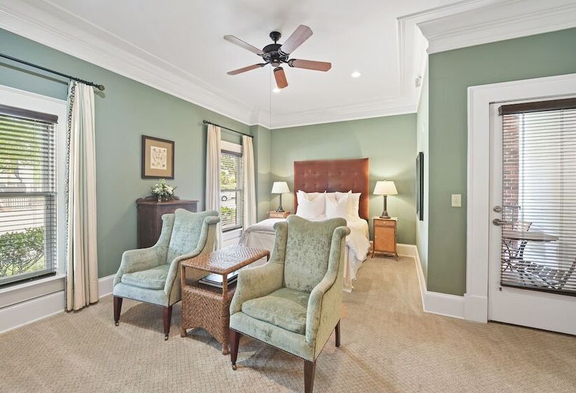 مبيت وإفطار The James Madison Inn