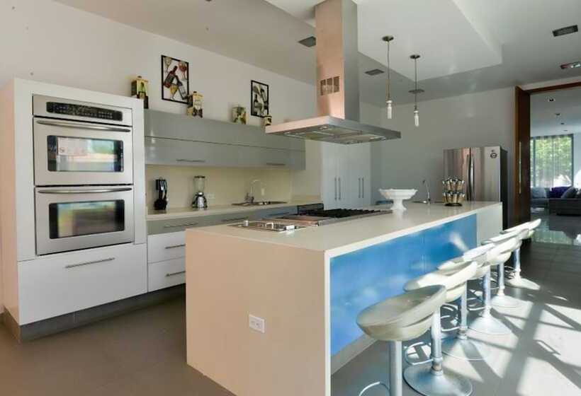 تختخواب و صبحانه Villas Anuhur