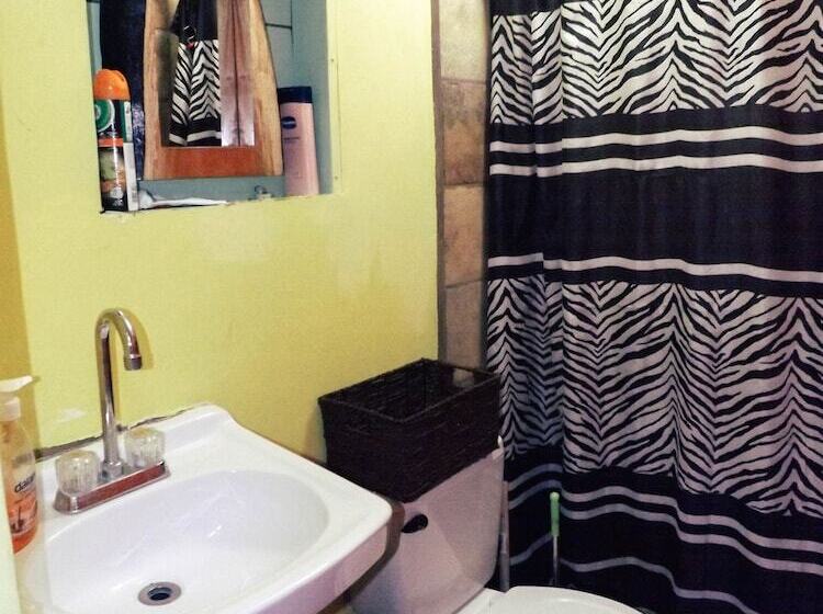 Belmopan Tiny Houses